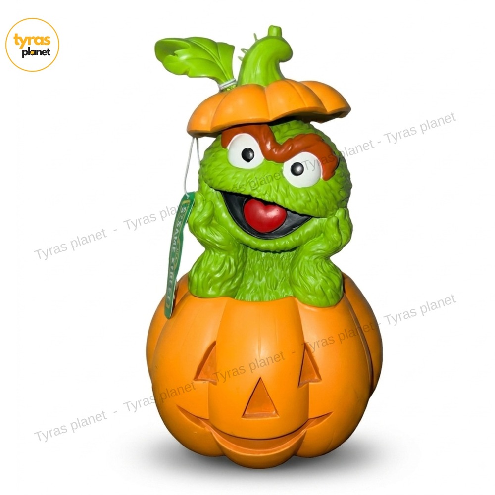 Sesame Street Oscar the Grouch Halloween Pumpkin Jack-O’-Lantern Figurine Decor